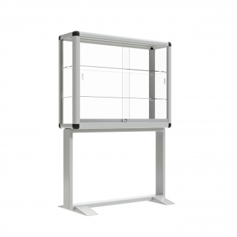 Vitrine, freistehend, 195 cm hoch, 120x40 cm (B/T), 